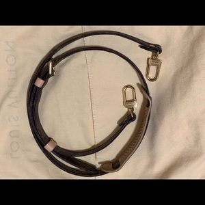 Louis Vuitton ADJUSTABLE SHOULDER STRAP